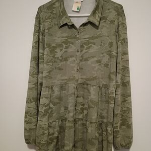 New Directions Women's Size XXL Long Sleeve Long Camo Shirt